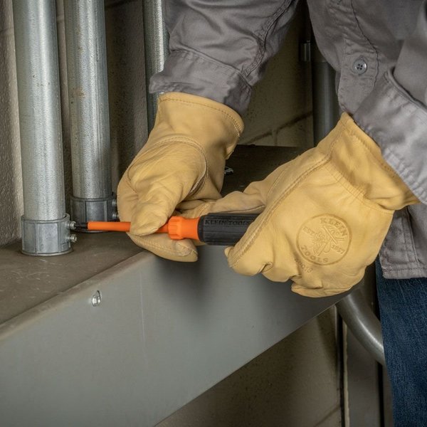 Insulated Screwdriver, #1 Square Tip, 4-Inch Shank