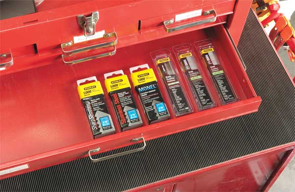 Heavy Duty Staples, 24 ga, Narrow Crown, 9/16 in Leg L, Steel, 1000 PK