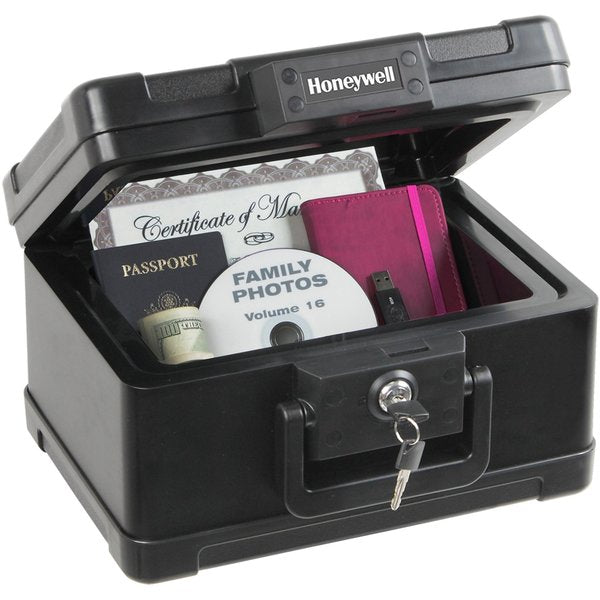 Fire Rated Chest Safe, 0.15 cu ft, 18.3 lb, Key Lock