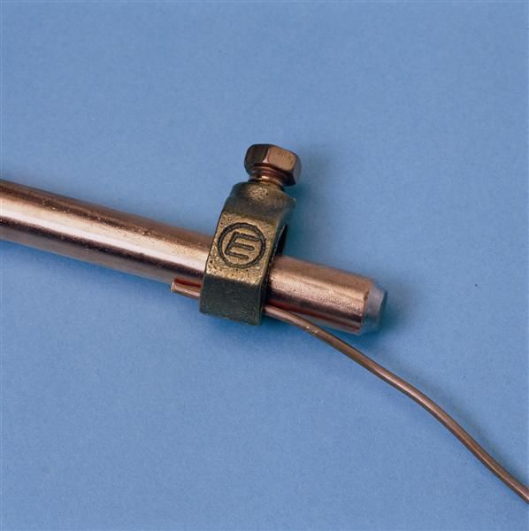 Grounding Connector, 1 Grounding Wire, 8 AWG SOL to 2 AWG STR, 5/8 in Rod Dia, Bronze