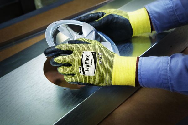 Cut Resistant Coated Gloves, A2 Cut Level, Nitrile, L, 1 PR